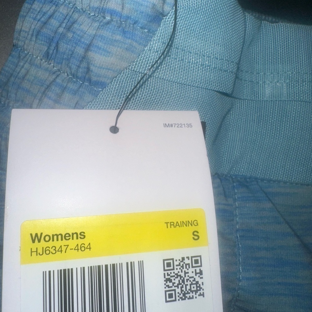 New nike womens tempo brief lined running shorts Mid Rise 3” Size small - Picture 3 of 6